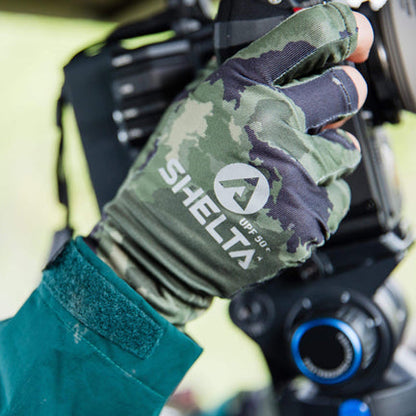 The Shelta Sun Gloves in Palm Green